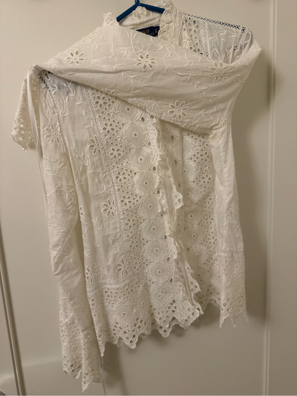 Polo Ralph Lauren: size 6/6P. Women's White Embroidered Eyelet Shirt - Picture 7 of 8